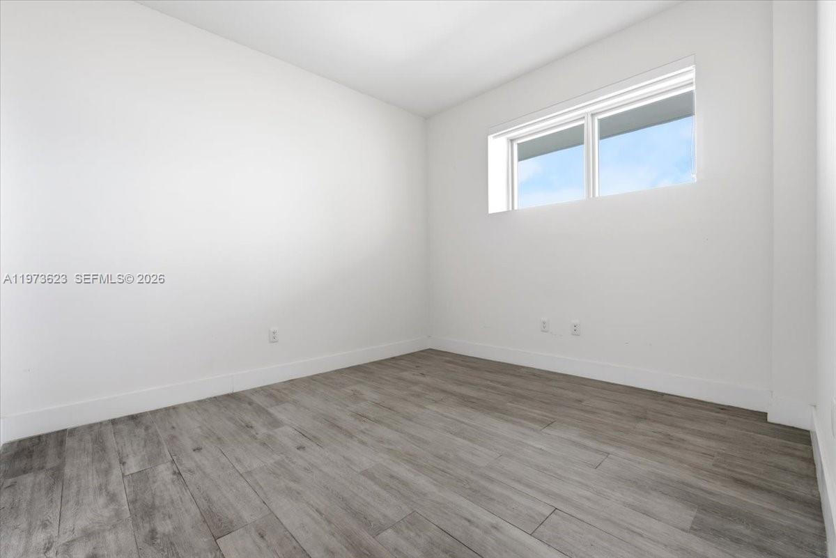 BISCAYNE BEACH CONDO - Residential