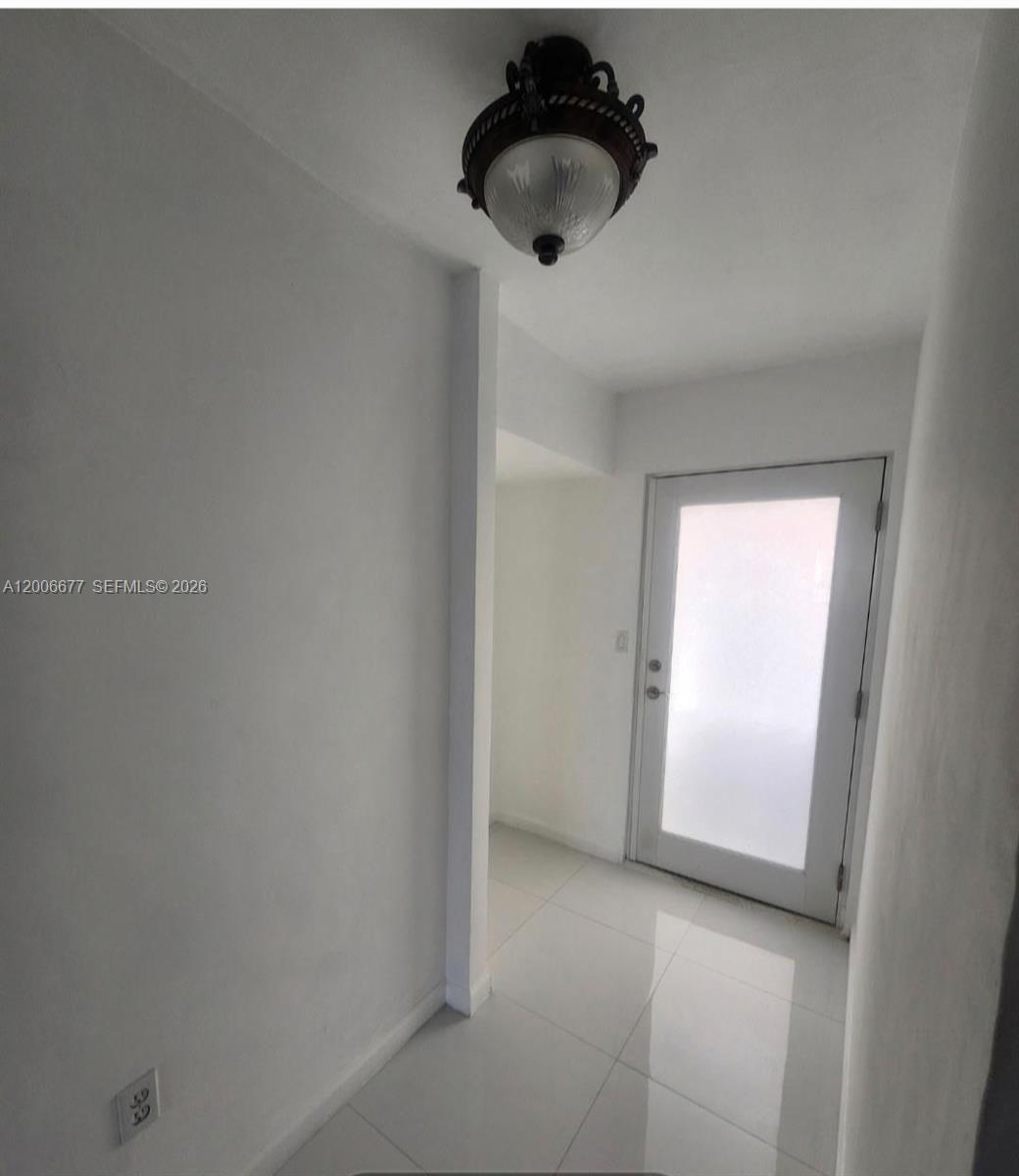 ROYAL BAHAMIAN EAST CONDO - Residential