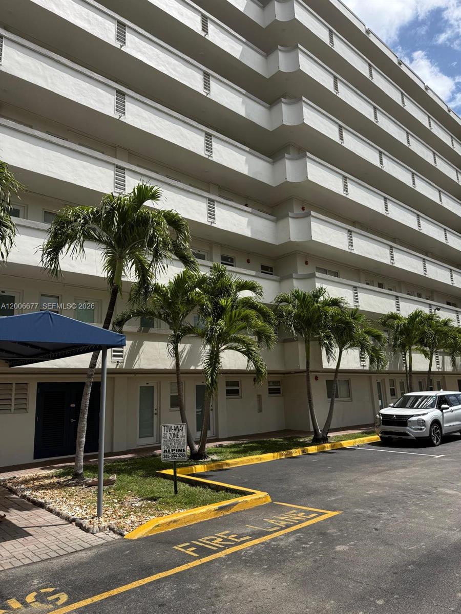 ROYAL BAHAMIAN EAST CONDO - Residential