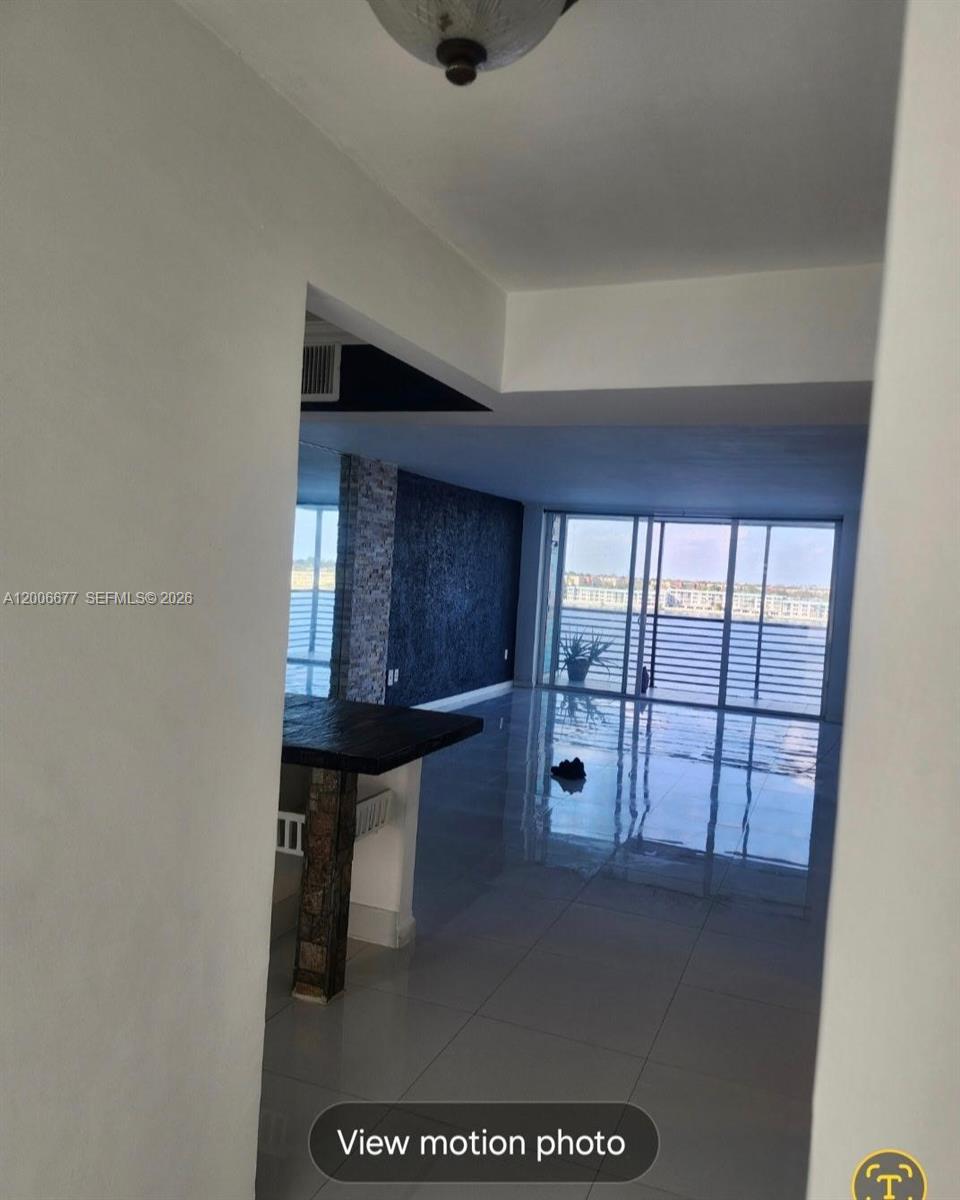 ROYAL BAHAMIAN EAST CONDO - Residential