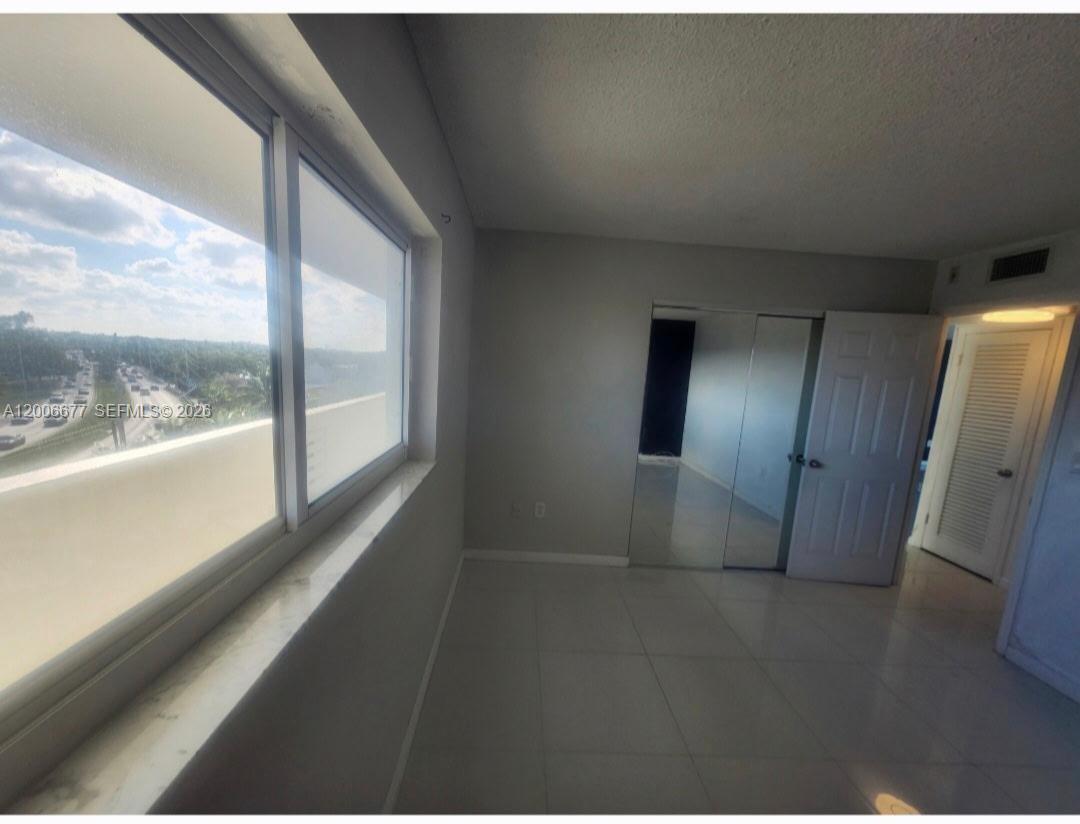 ROYAL BAHAMIAN EAST CONDO - Residential