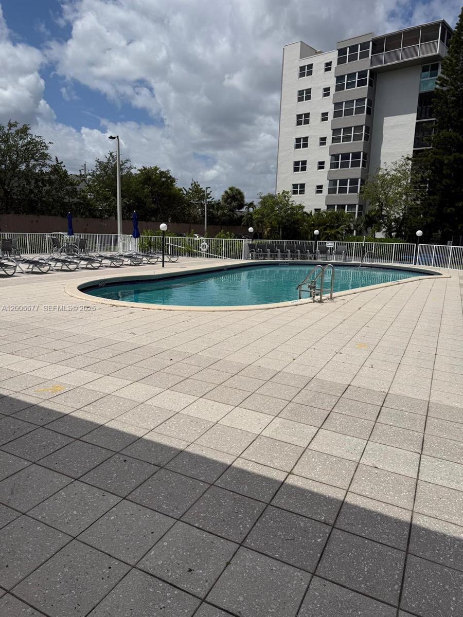 ROYAL BAHAMIAN EAST CONDO - Residential