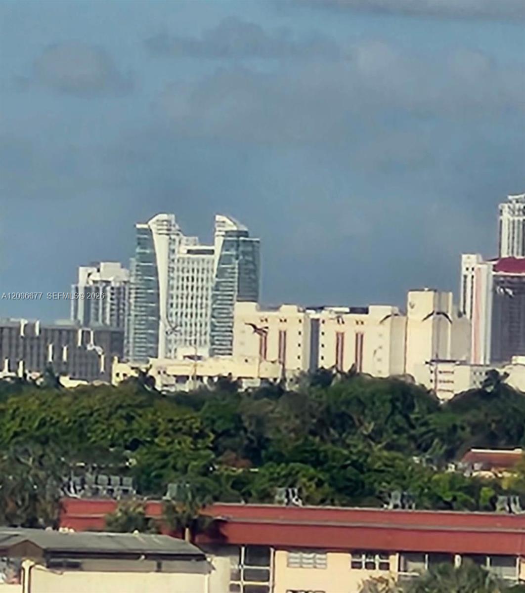 ROYAL BAHAMIAN EAST CONDO - Residential