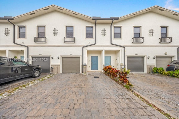 1150 SW 6TH AVE, HOMESTEAD, FL 33034 - Image 2dcb823f0deccb9d780fe1cc69a5ec49/1938824482
