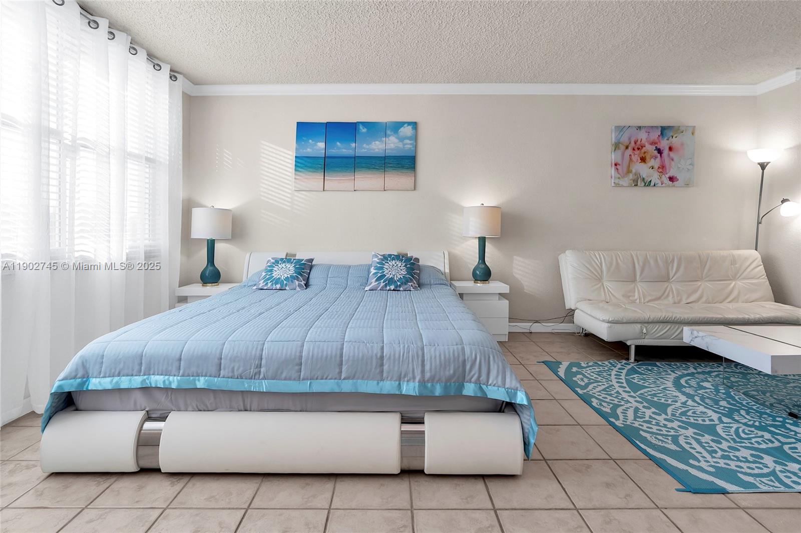 WAVE CONDO - Residential Lease