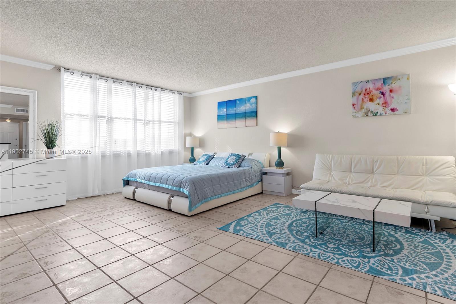 WAVE CONDO - Residential Lease