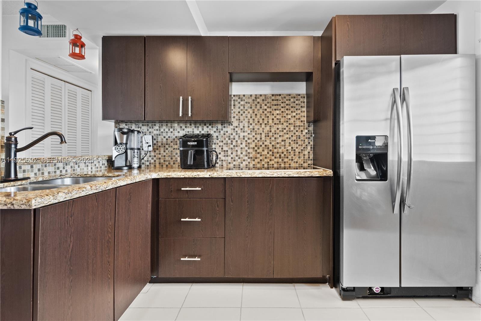 POINT EAST ONE CONDO-BLDG - Residential