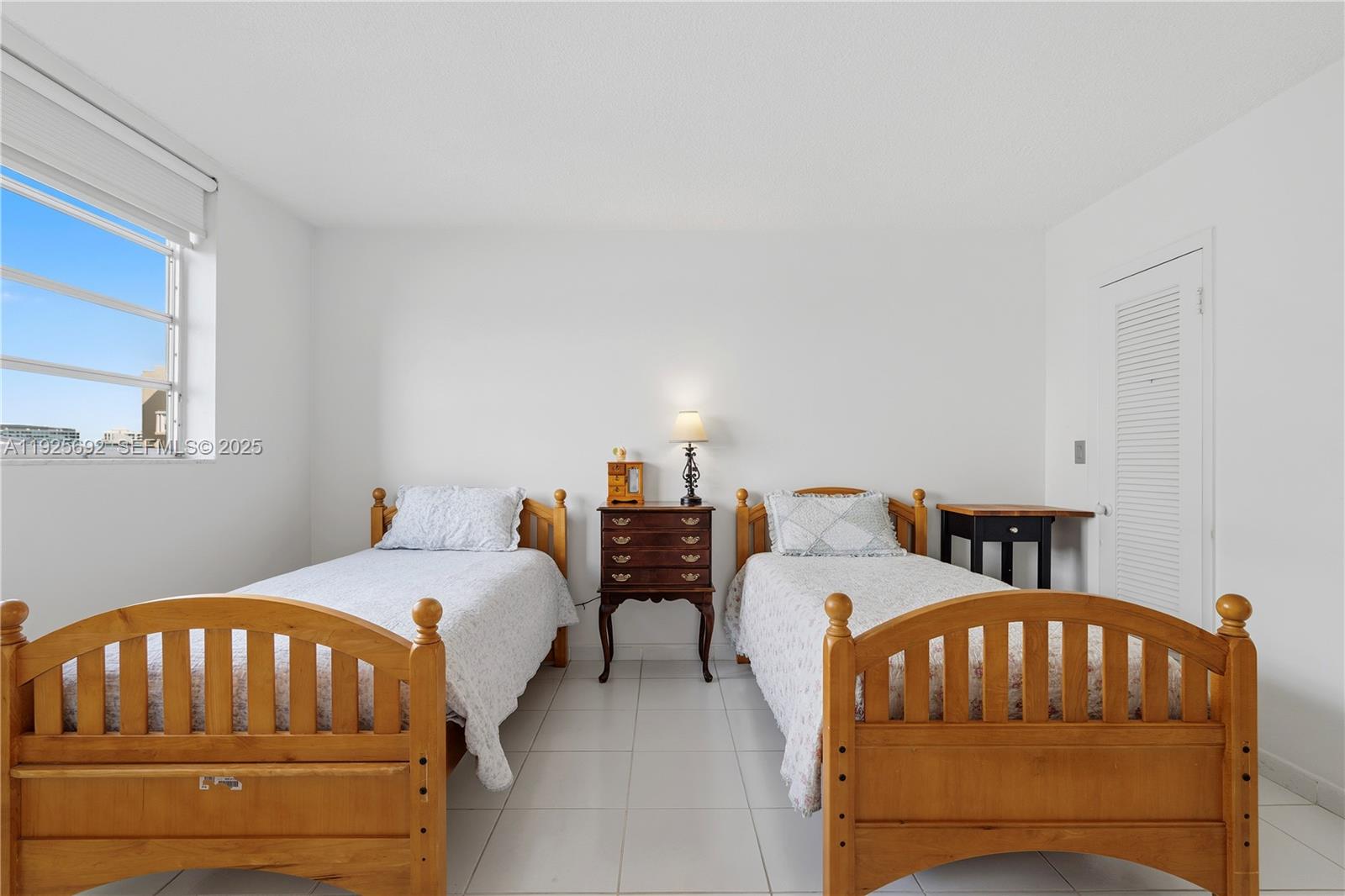 POINT EAST ONE CONDO-BLDG - Residential