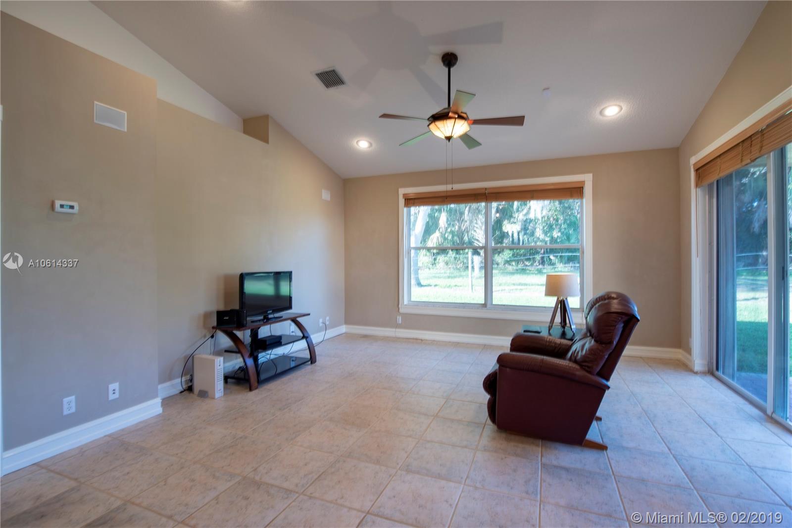 Ridge on Nob Hill - Residential