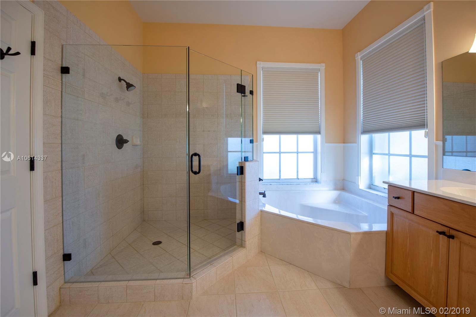 Ridge on Nob Hill - Residential