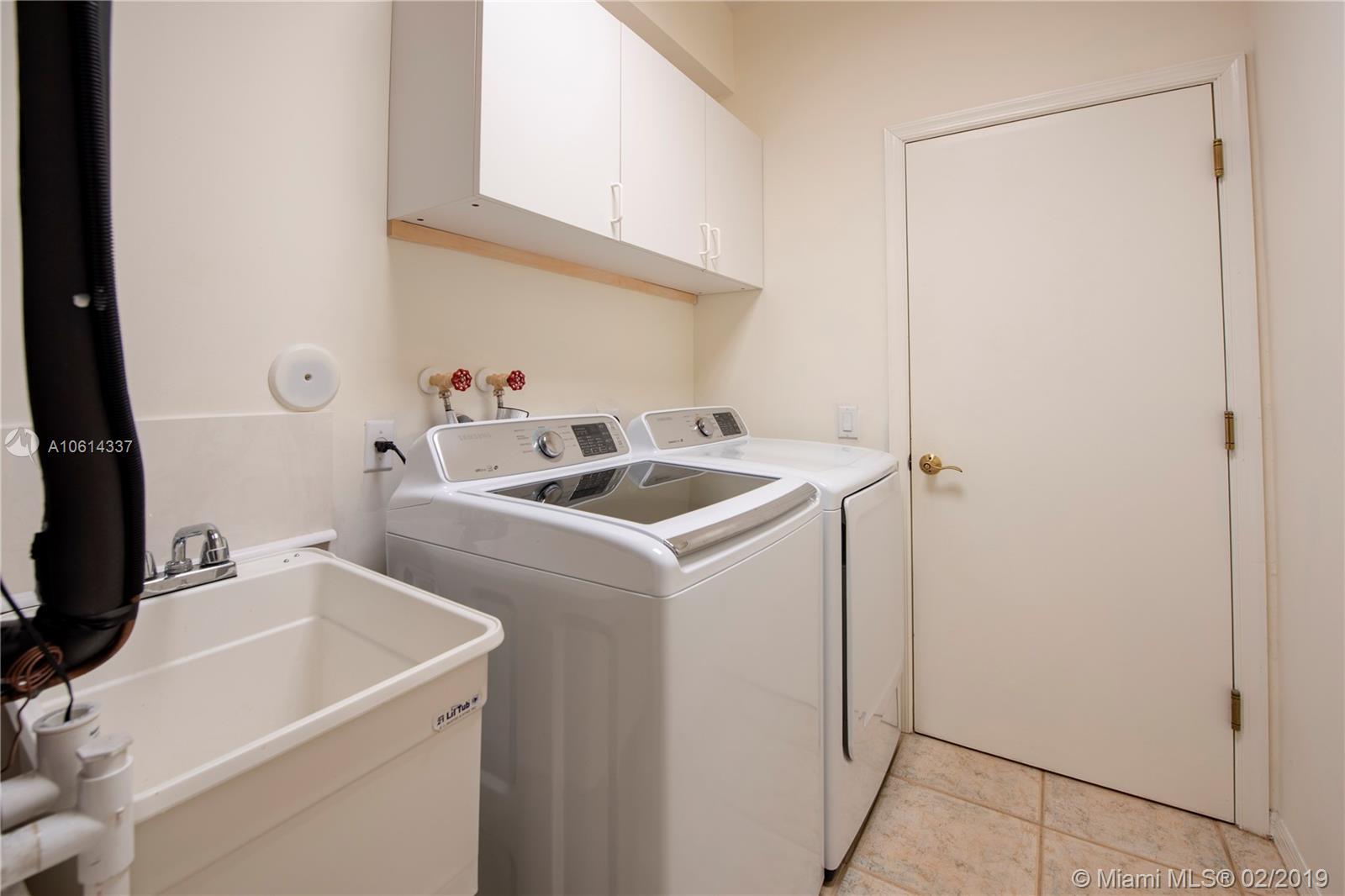 Ridge on Nob Hill - Residential