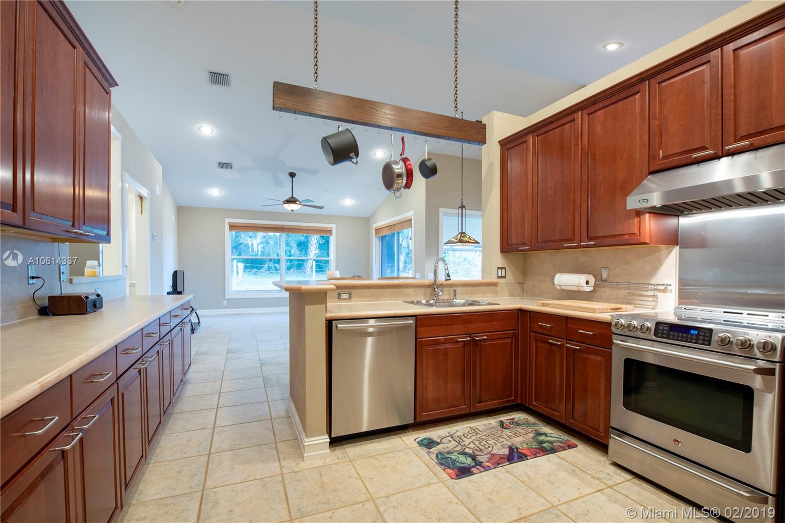 Ridge on Nob Hill - Residential