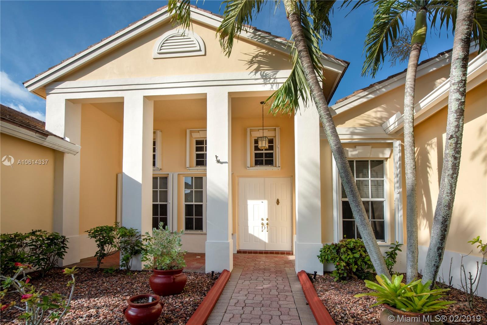 Ridge on Nob Hill - Residential