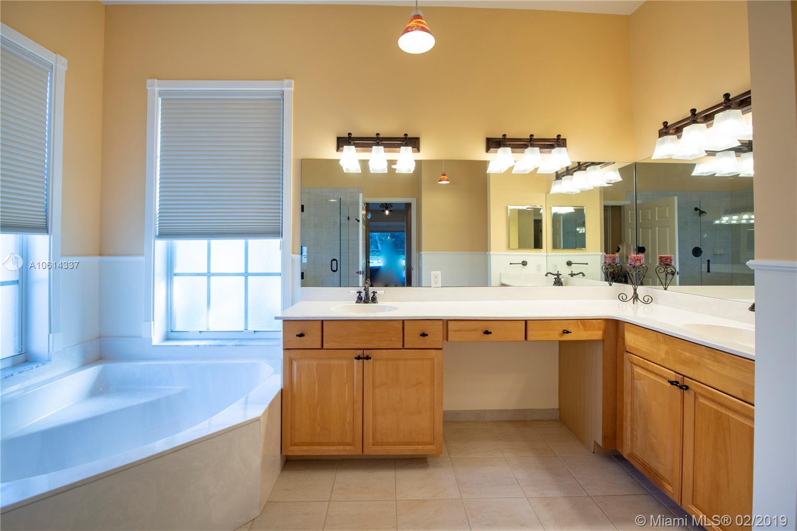 Ridge on Nob Hill - Residential