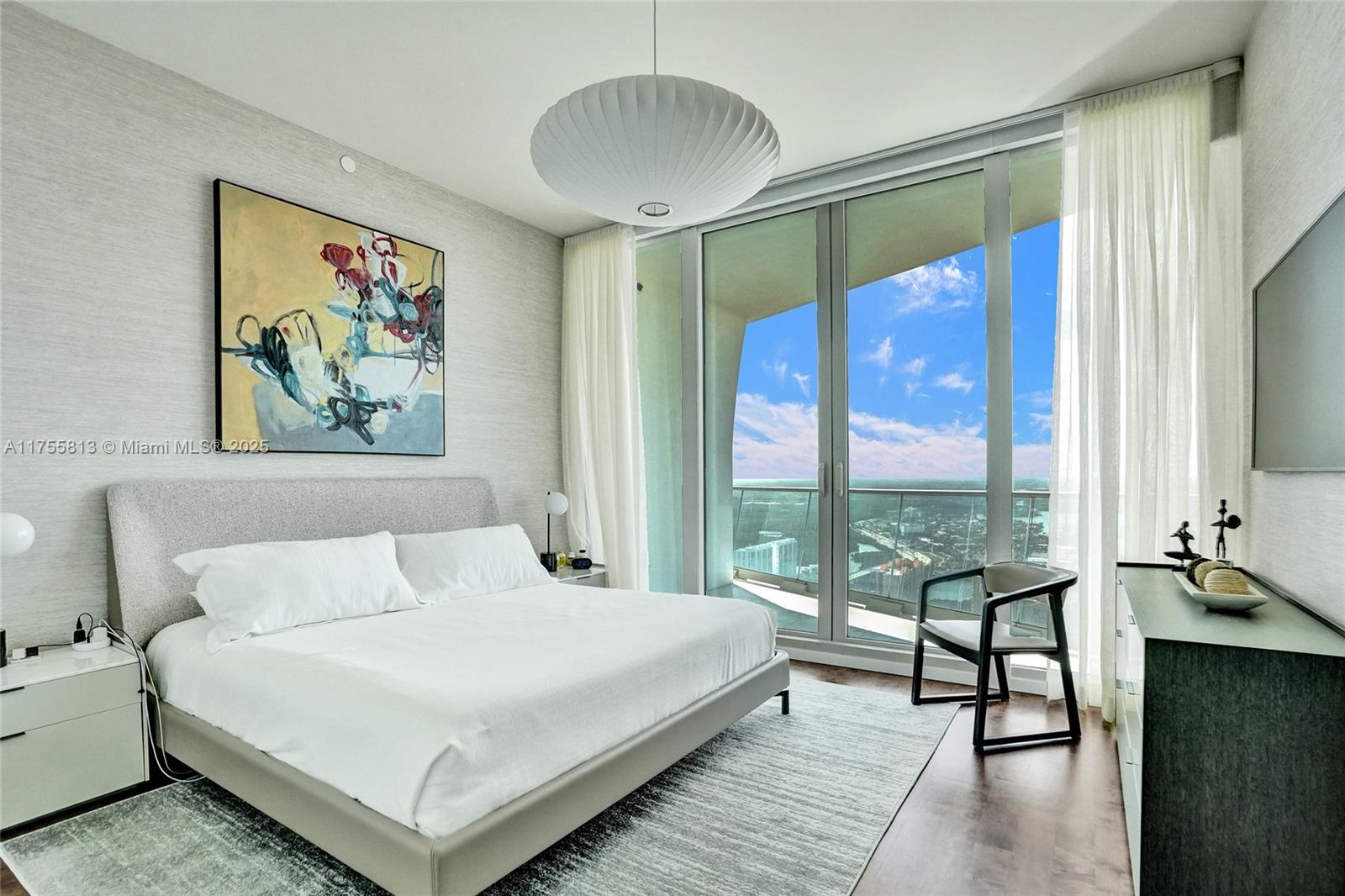 JADE SIGNATURE CONDO - Residential