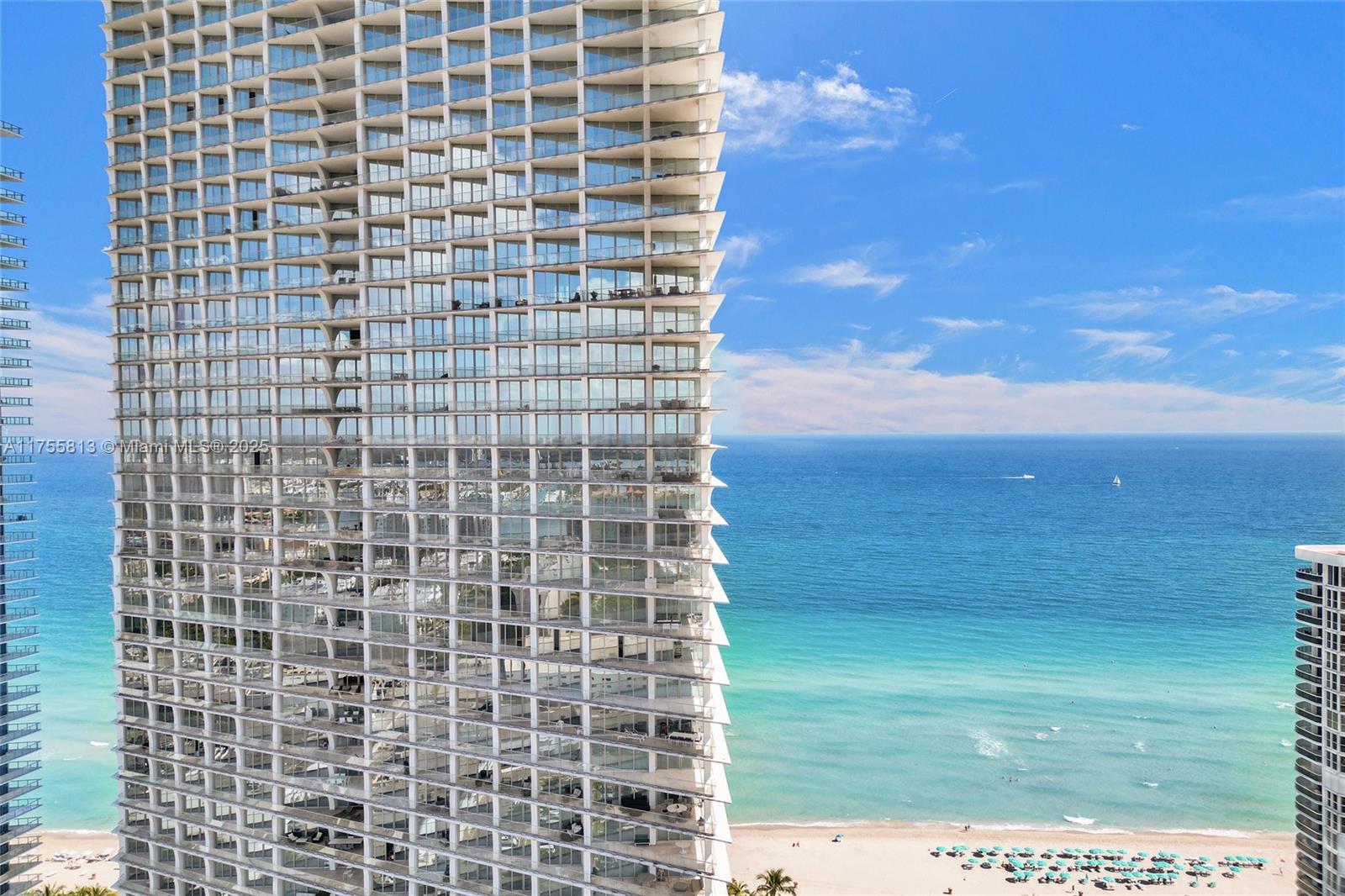 JADE SIGNATURE CONDO - Residential