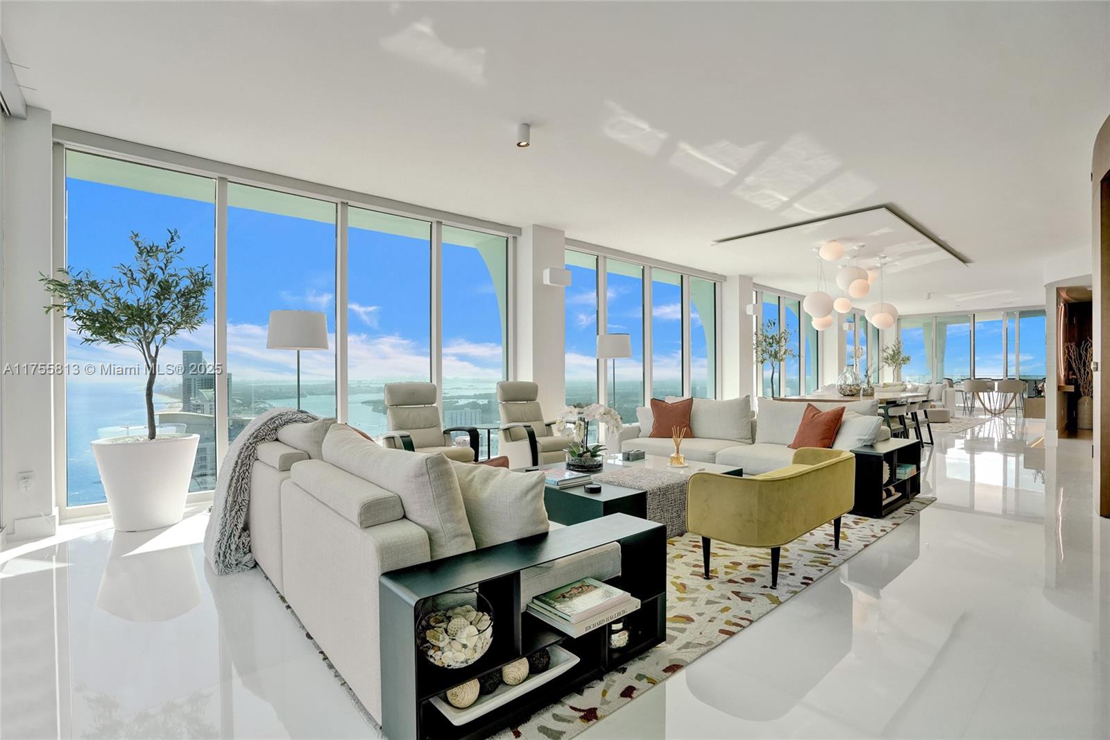 Property for Sale at 16901 Collins Ave 4601, Sunny Isles Beach, Miami-Dade County, Florida - Bedrooms: 5 
Bathrooms: 7  - $11,800,000