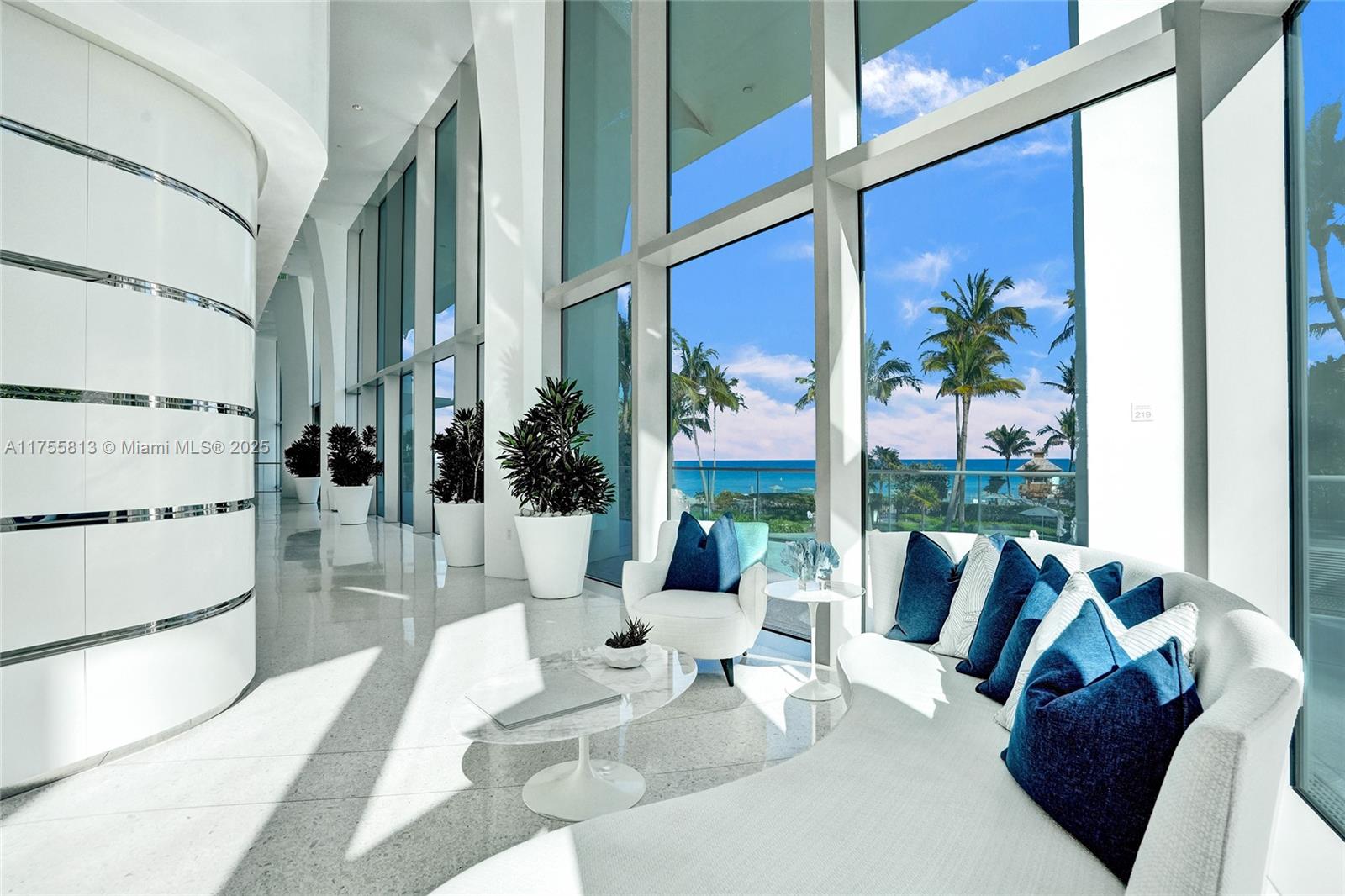 JADE SIGNATURE CONDO - Residential
