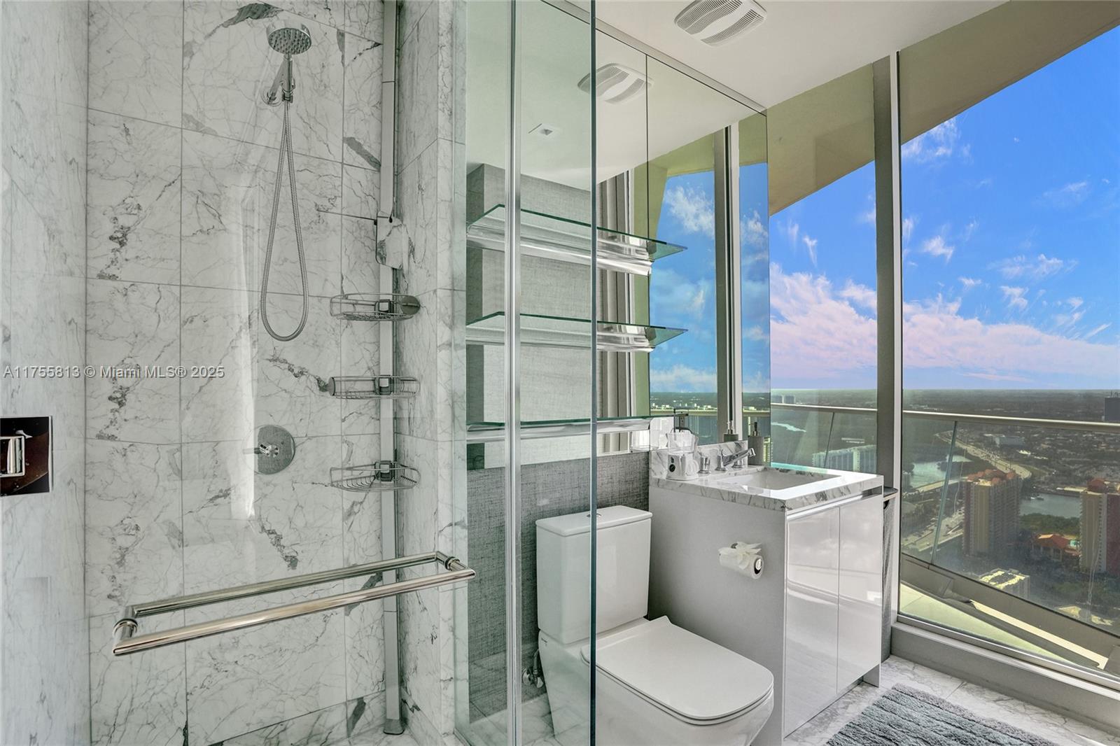 JADE SIGNATURE CONDO - Residential