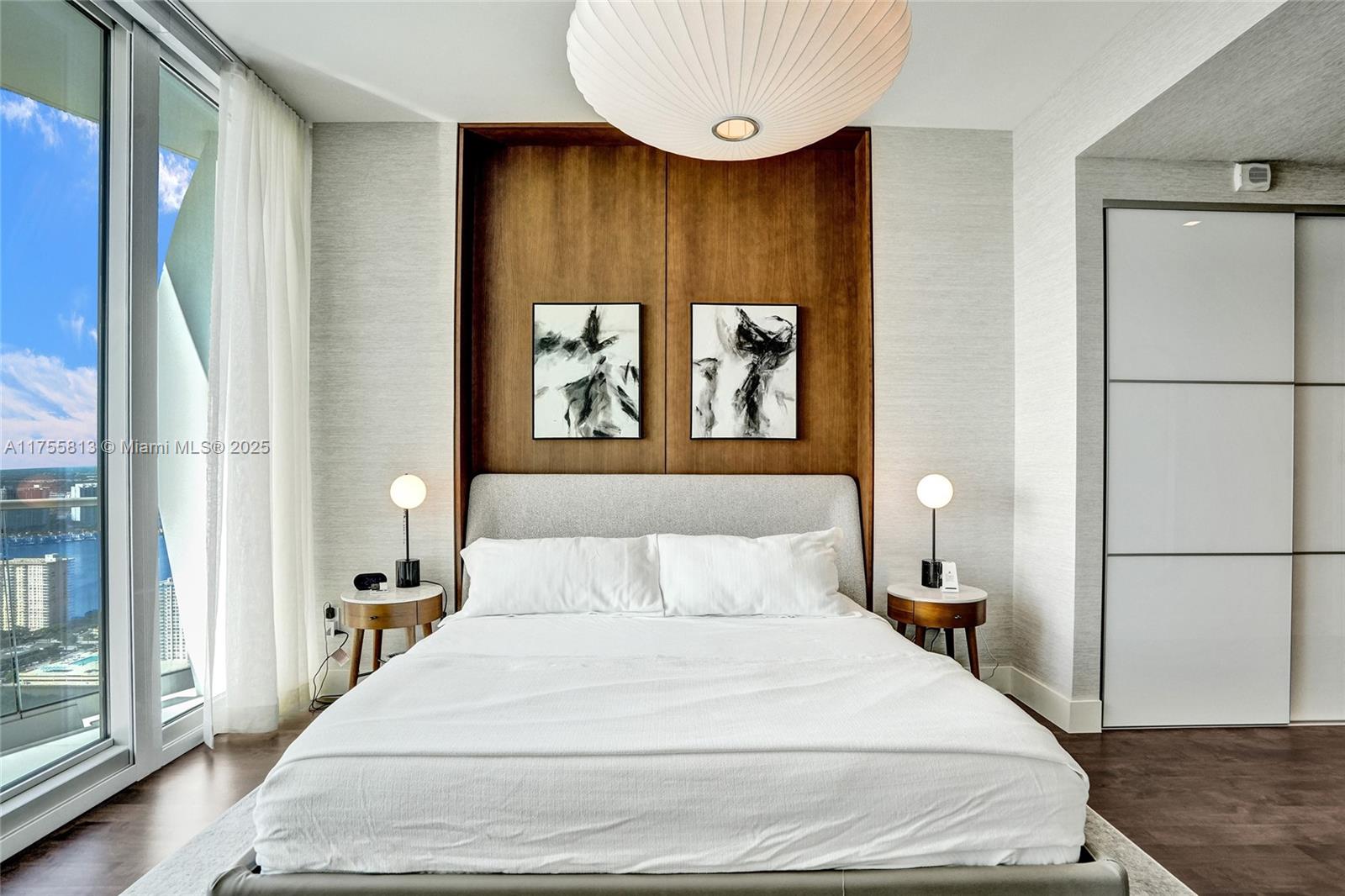 JADE SIGNATURE CONDO - Residential