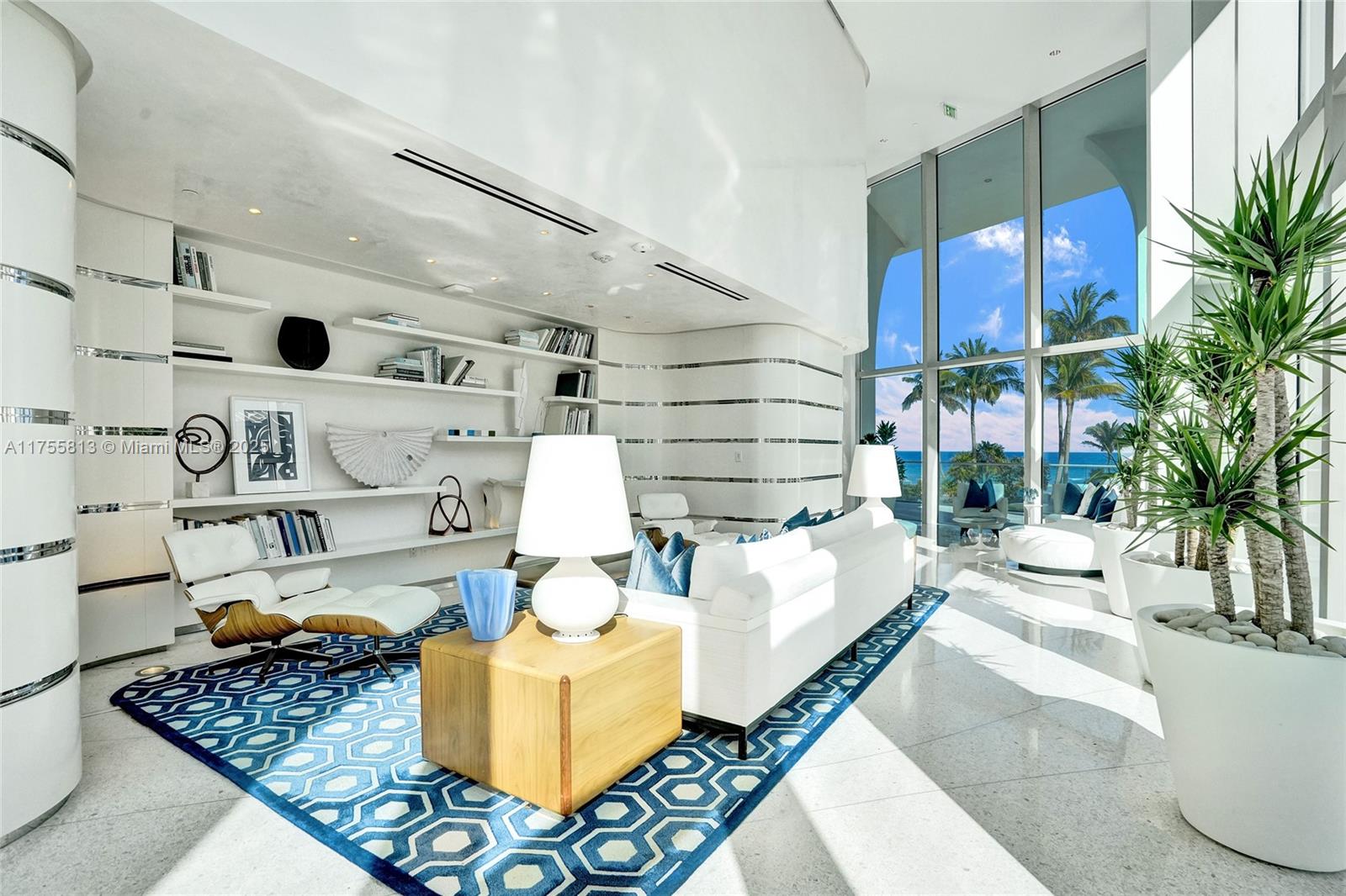 JADE SIGNATURE CONDO - Residential