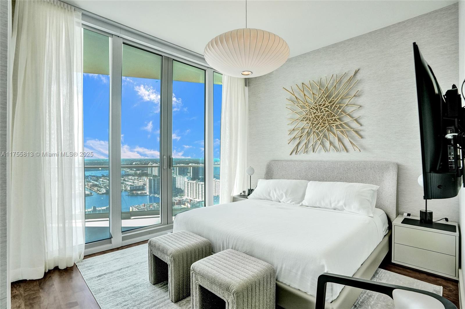 JADE SIGNATURE CONDO - Residential