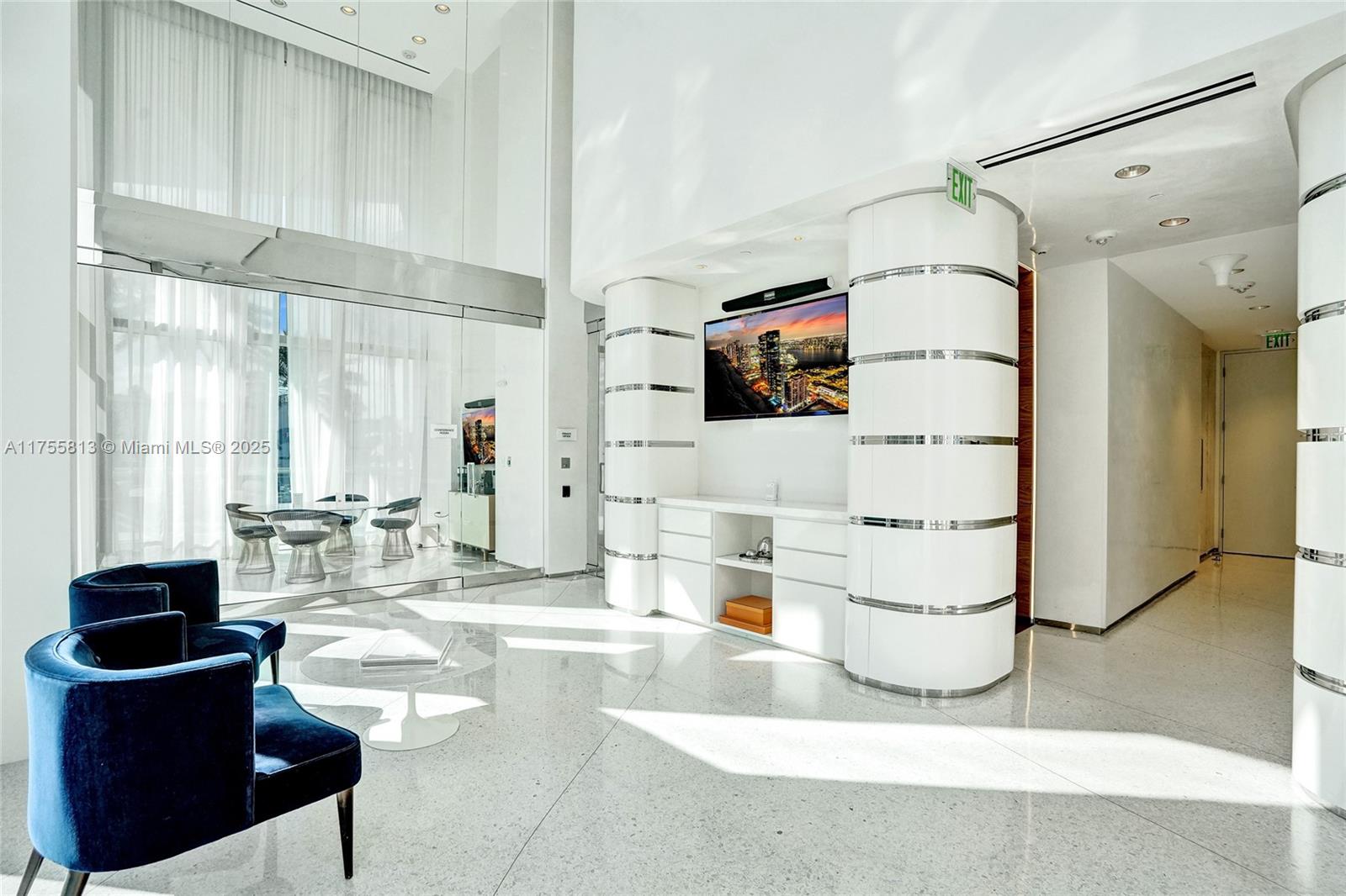 JADE SIGNATURE CONDO - Residential