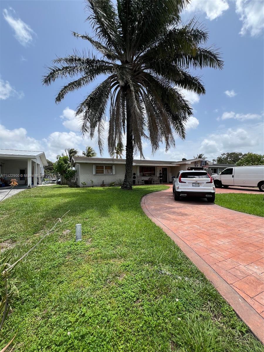 8230 NW 15th St