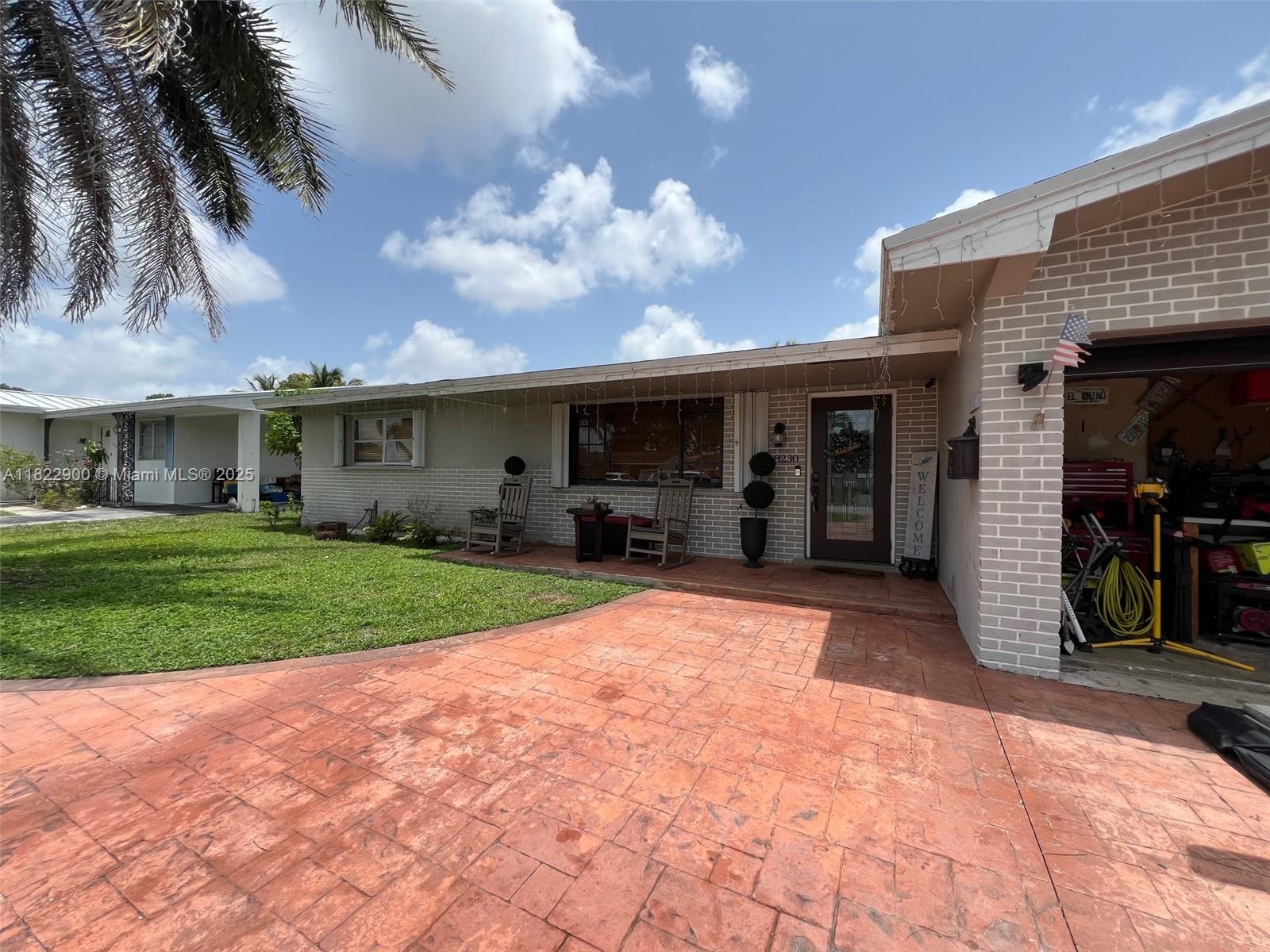 8230 NW 15th St
