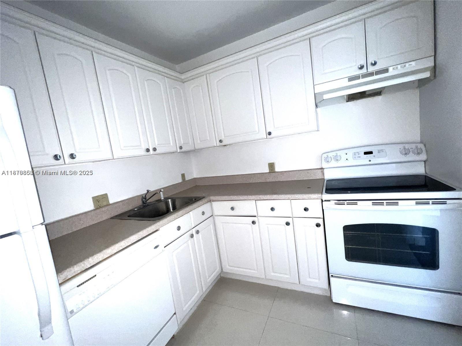 AVENTURA ELDORADO CONDO - Residential Lease
