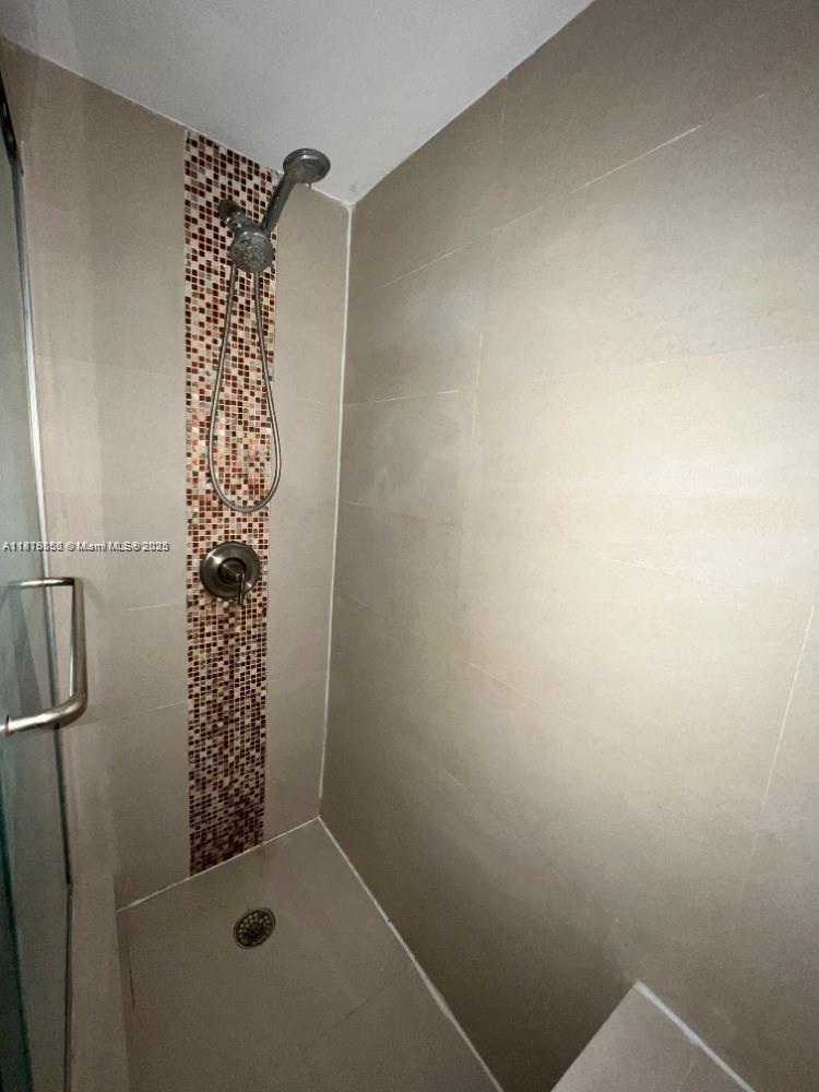 AVENTURA ELDORADO CONDO - Residential Lease