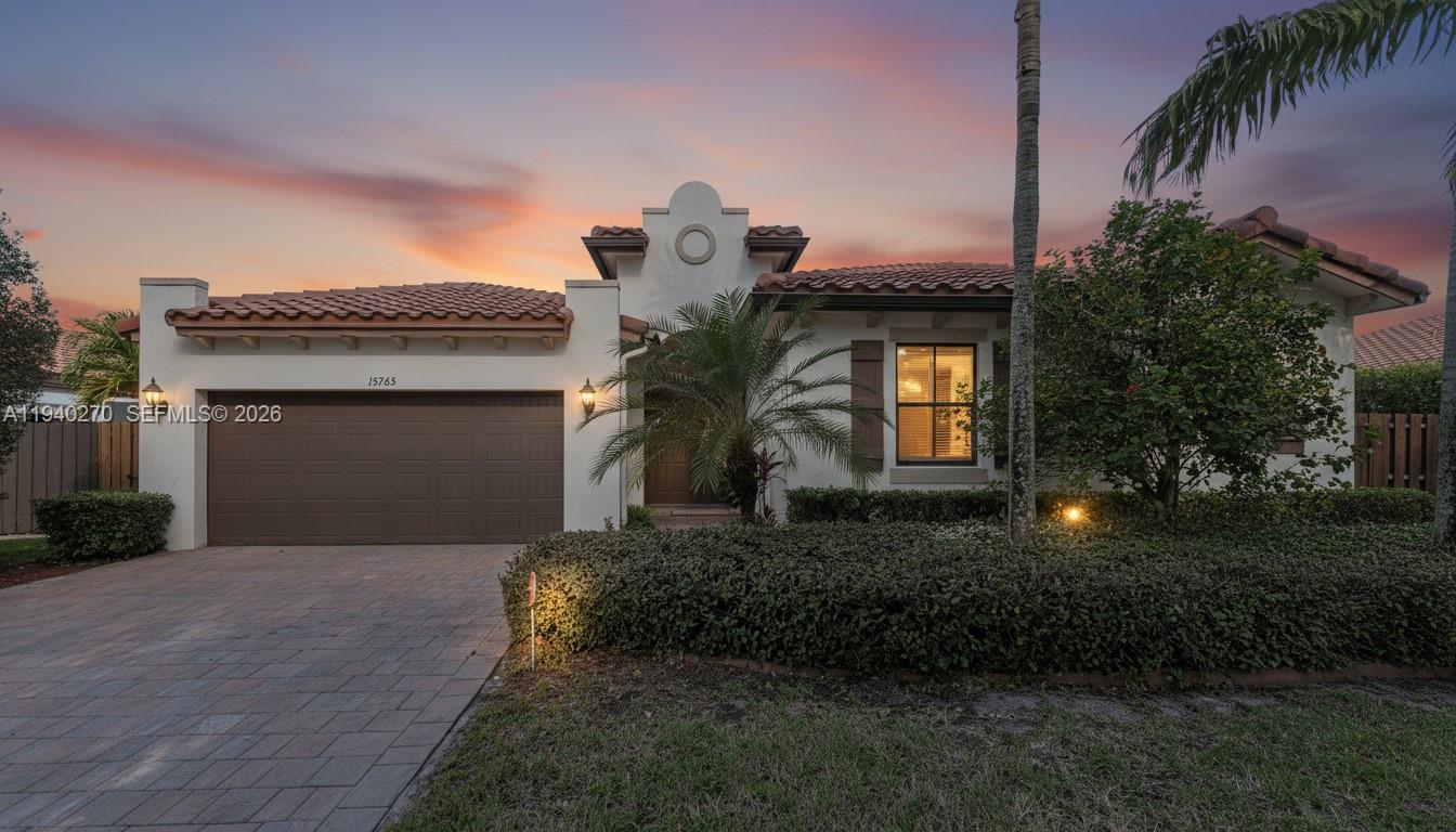 VENETIAN PARC WEST - Residential