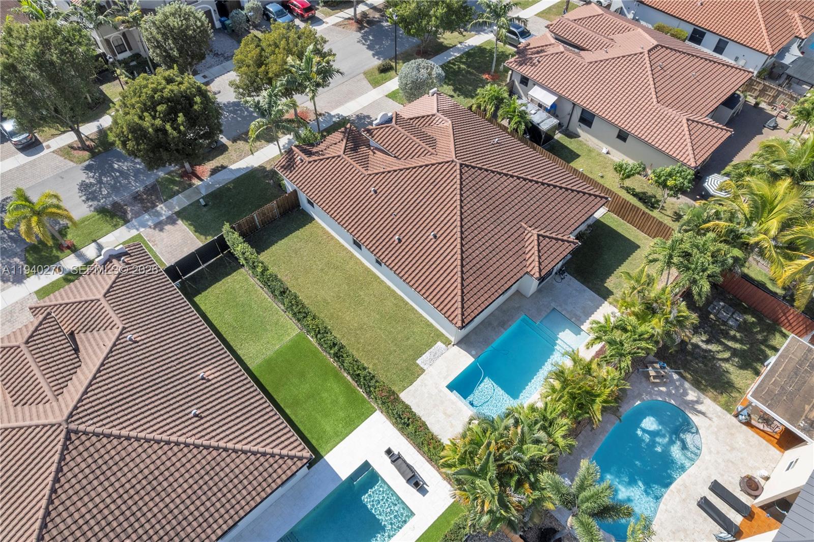 VENETIAN PARC WEST - Residential