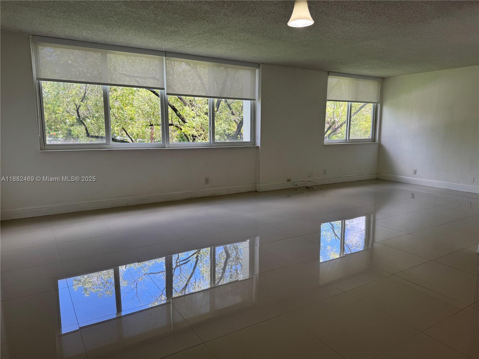 DADELAND PLACE CONDO - Residential Lease
