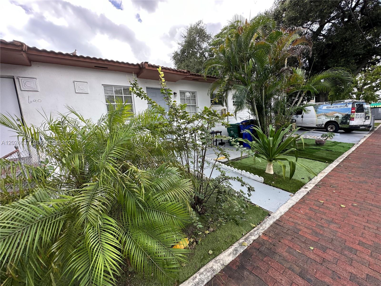 LAWRENCE ESTATES LAND COS - Residential Income