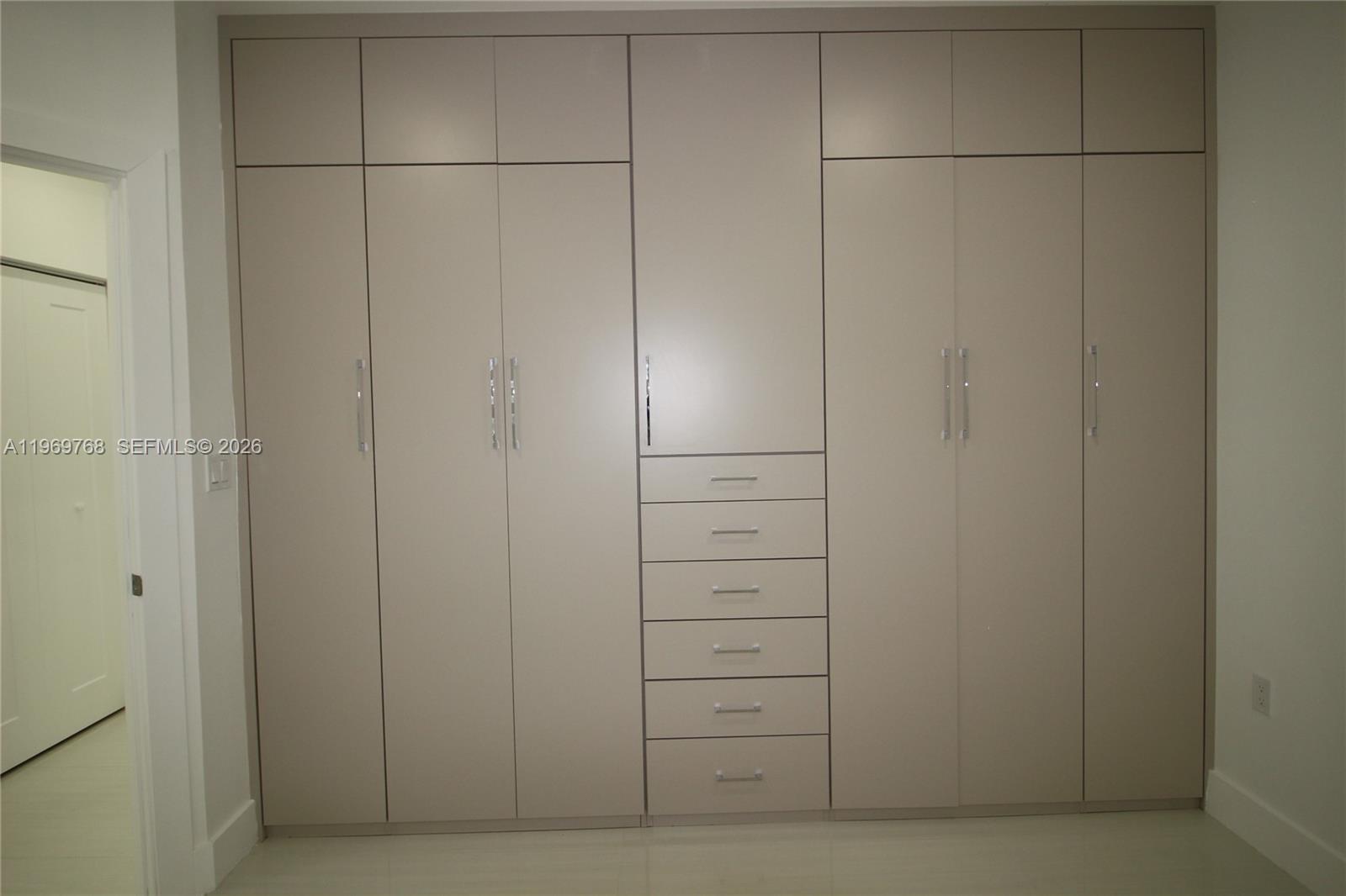 WESTWOOD LAKE 5TH ADDN - Residential Lease