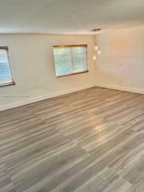 Photo of 1300 W 53rd St #18, Hialeah, FL 33012 (MLS # A11885605) Photo of 1300 W 53rd St #18, Hialeah, FL 33012 (MLS # A11885605)