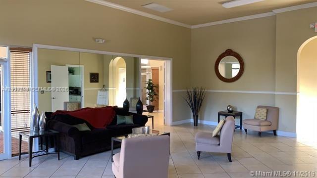 LAS TERRAZAS AT VIZCAYA - Residential