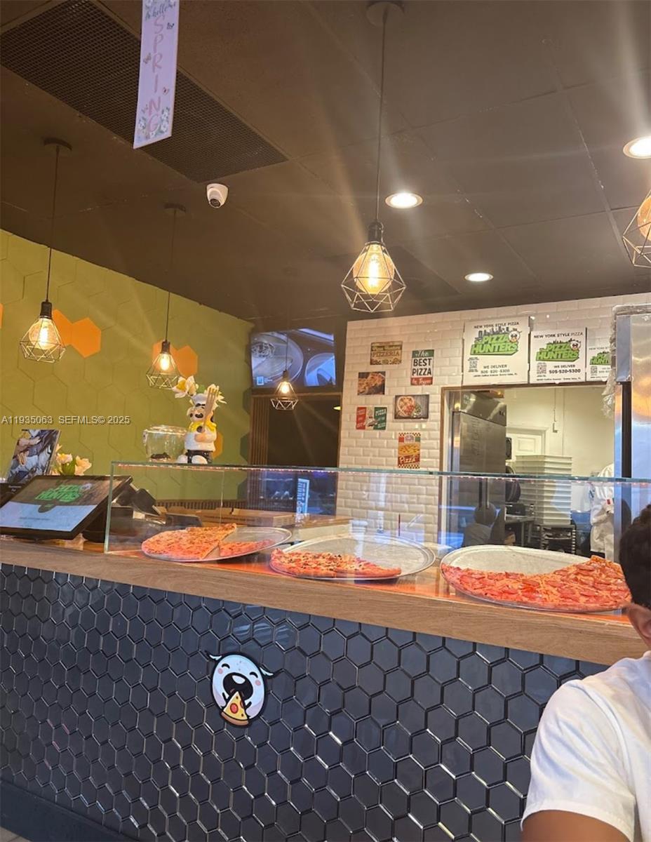 18090 COLLINS AVE #T-8