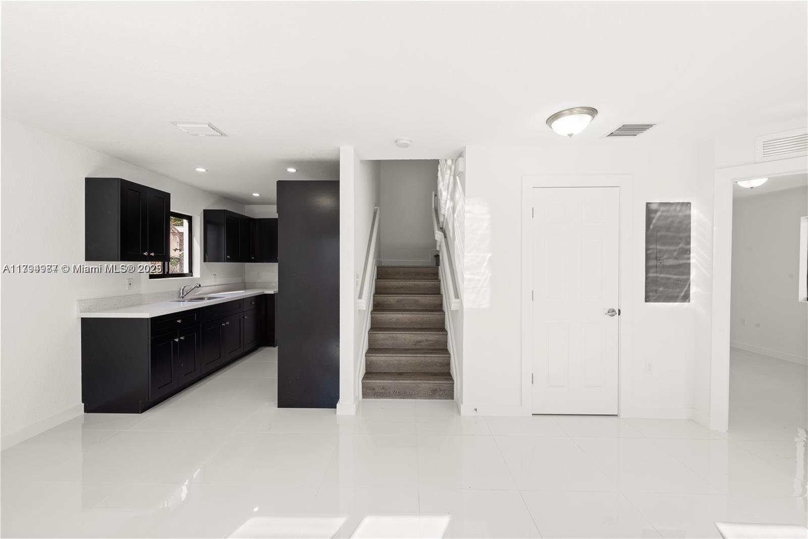 2243 NW 50th St 2
