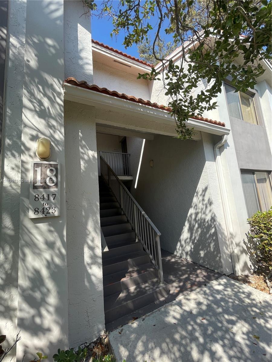 8423 Coral Lake Way 8423