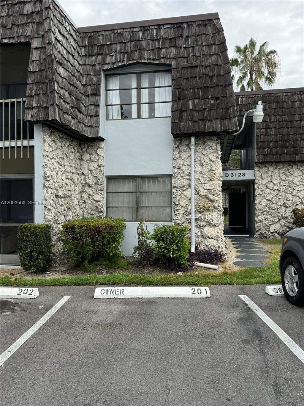 Photo of 3123 Oakland Shores Dr #D212, Oakland Park, FL 33309 (MLS # A12003568)