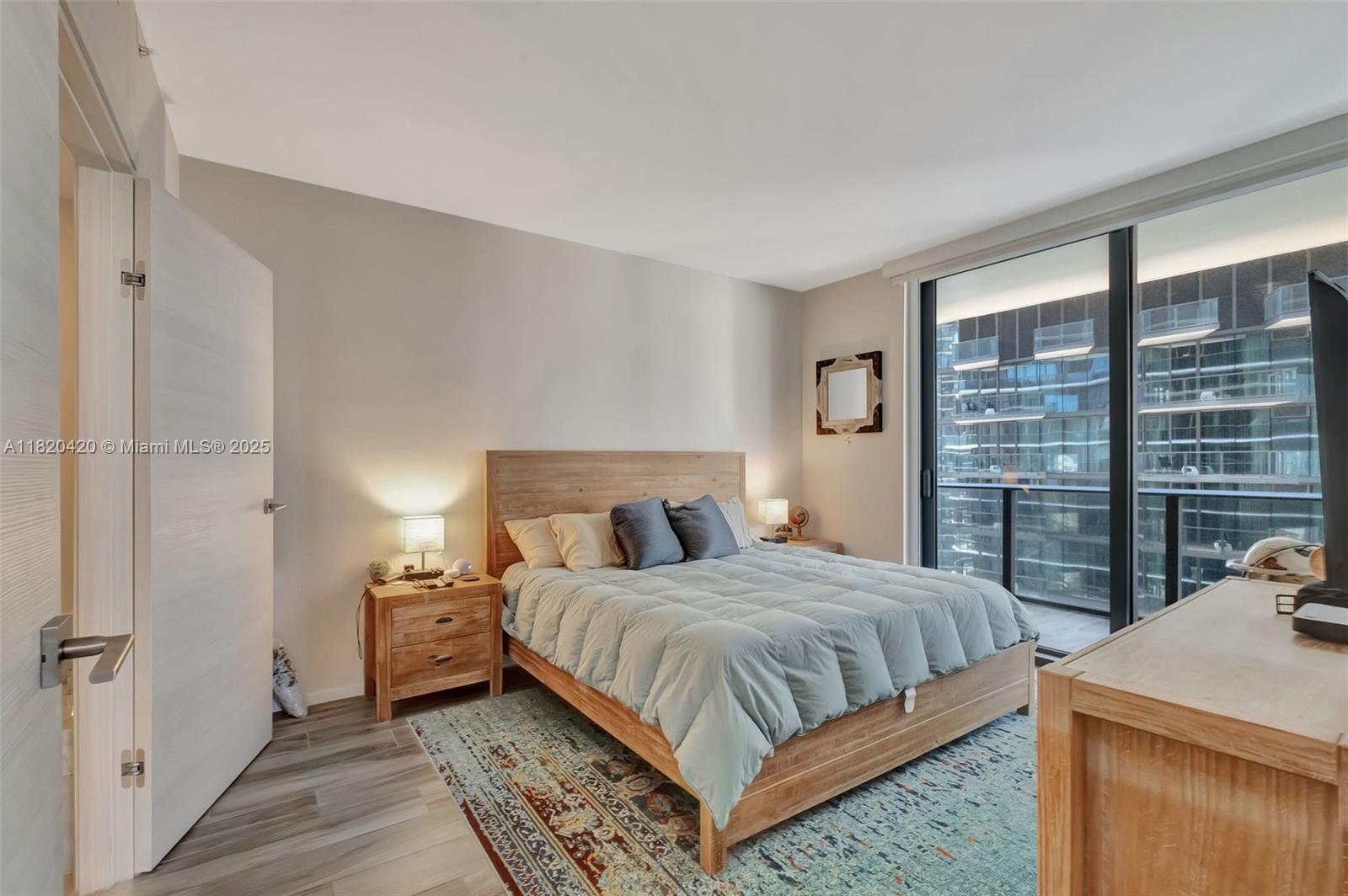 801 SMA RESIDENCES CONDO - Residential Lease