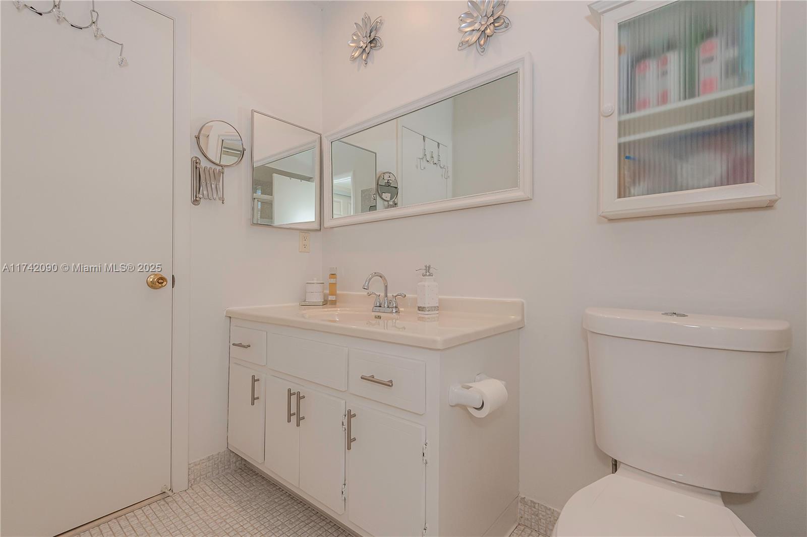 MELALEUCA GARDENS CONDO - Residential