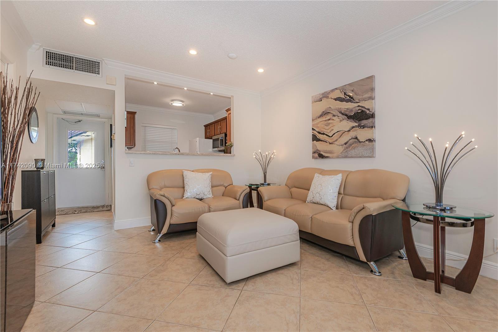 MELALEUCA GARDENS CONDO - Residential