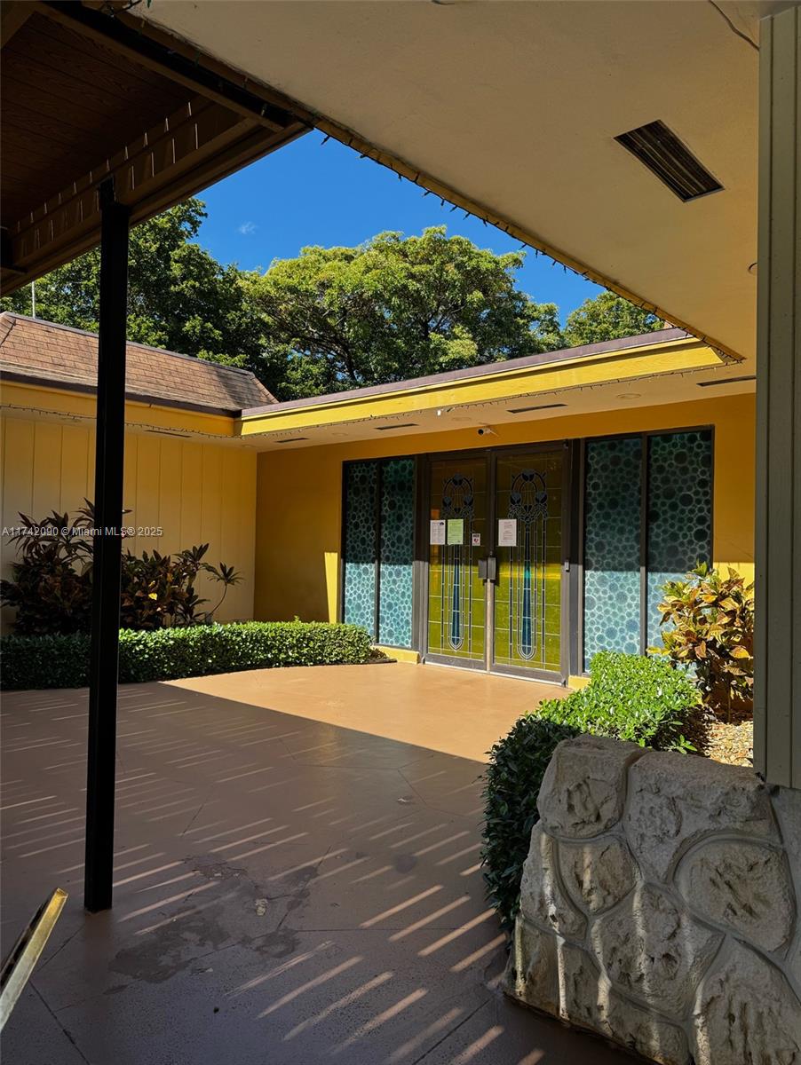 MELALEUCA GARDENS CONDO - Residential