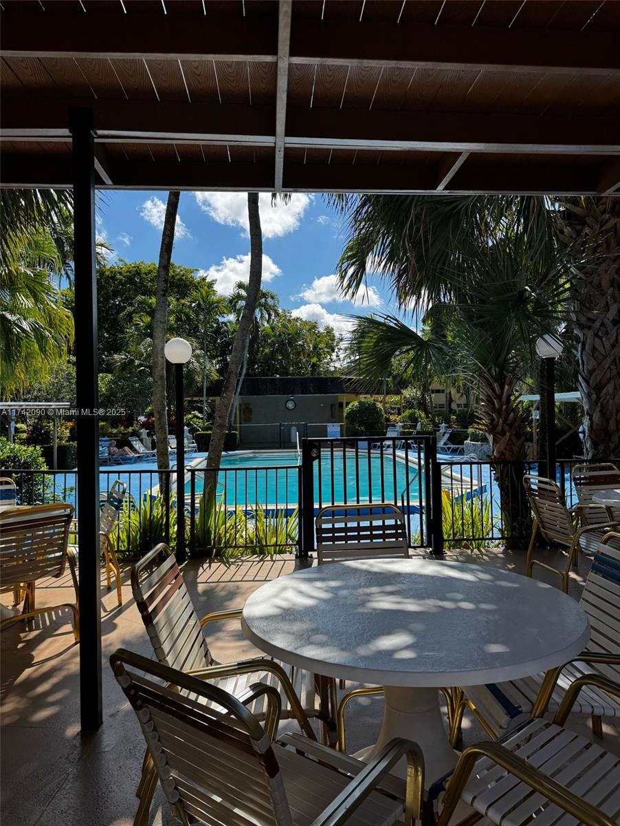 MELALEUCA GARDENS CONDO - Residential