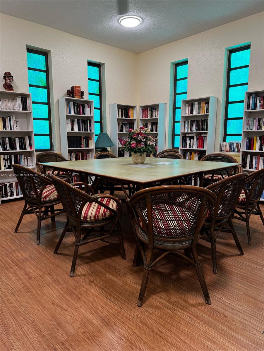 MELALEUCA GARDENS CONDO - Residential