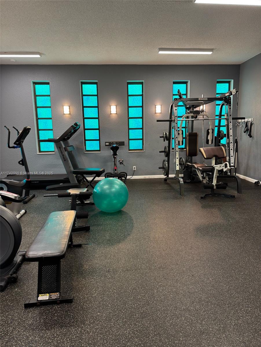 MELALEUCA GARDENS CONDO - Residential