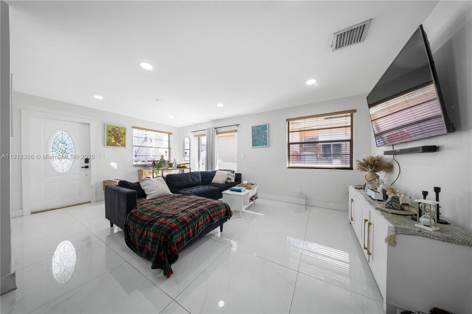 HIALEAH 2ND STUDIO ADDN - Residential